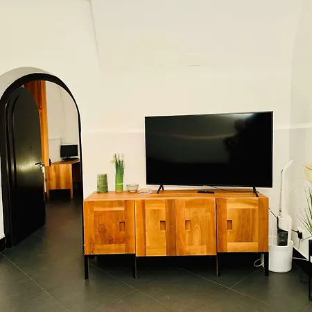 Apartment Joy Paul Chinezu 3