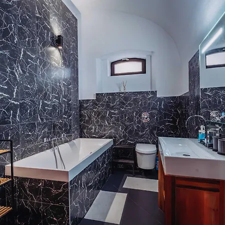 Joy Paul Chinezu 3 Timisoara