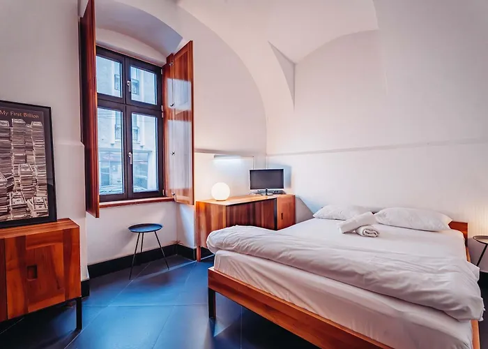 Joy Paul Chinezu 3 Apartamento *